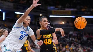  Iowa back in a familiar spot — at home for the NCAA women’s March Madness