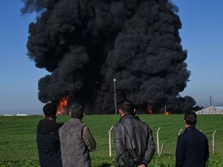 Iran continues strikes across the Persian Gulf despite Trump's warning