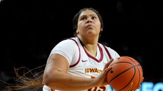 Audi Crooks enters the transfer portal