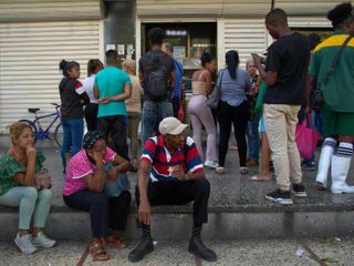 Cuba releasing 2,010 prisoners as the US pressures the island's government