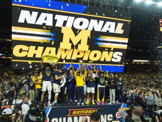 Michigan muscles its way to program's 2nd NCAA basketball title, beating UConn