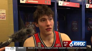  Illinois forward David Mirkovic to return for sophomore season