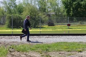 Davenport police investigating after man found dead near railroad tracks