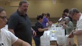  Volunteers pack hundreds of lunches for Safer Foundation fundraiser