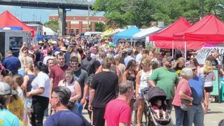 Freight House Farmers' Market returns to Davenport