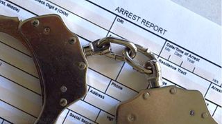 Iowa bill would ban warrant resolution clinics