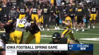 Iowa football opens spring game to fans with new faces at key positions