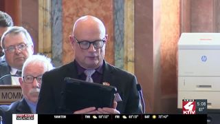 Iowa House votes to ban warrant resolution clinics after murder case