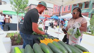 QC Farmers' Market returns to Rock Island