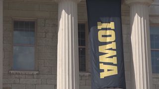  Two University of Iowa alumni win 2026 Pulitzer Prizes
