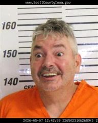 Man arrested for allegedly dragging elderly woman in Eldridge