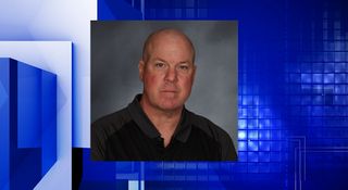 Mike Ahrens retiring as Bettendorf swimming coach