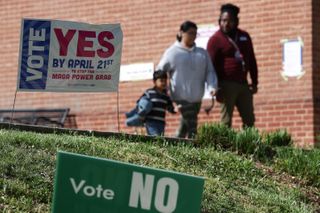 National mood is against Republicans, but redistricting could help prop them up
