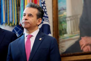 FDA commissioner is set to resign after tumultuous tenure
