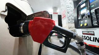 Bill for year-round E15 gasoline advances
