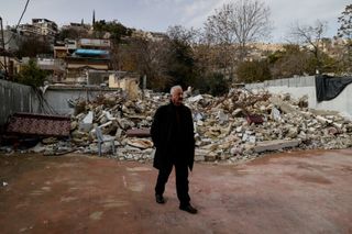 Activists say Israel tries to expel a whole Palestinian neighborhood in East Jerusalem