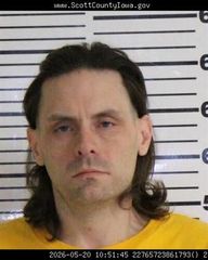 Davenport man charged in shooting arrested for alleged possession of child sex abuse materials