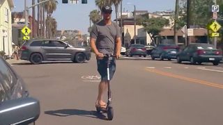 Illinois bill would regulate e-bikes and e-scooters