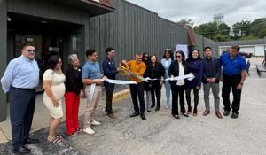 Greater Quad Cities Hispanic Chamber of Commerce cuts ribbon on new location in Silvis