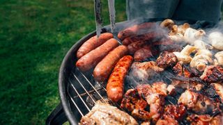 Tips to save cash this Memorial Day