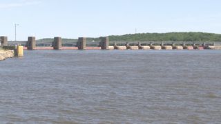‘If you follow a barge, it’s two and a half hours wait’: Boaters aren’t impressed with changes to Lock and Dam 14