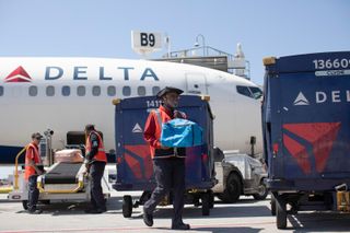 Inside ATL: how Delta juggles 100,000 bags a day at the world's busiest airport