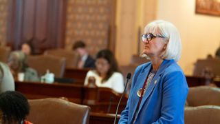  Bill regulating powerful AI models advances in Illinois as advocates say it’s only the first step