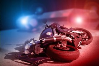 Motorcyclist severely injured in early-morning Davenport crash
