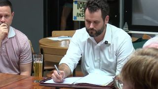 Senate candidate Zach Wahls meets with veterans days before Iowa Democratic primary