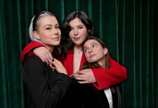 Phoebe Bridgers will play for pop-up, sold-out concert at Raccoon Motel, Davenport