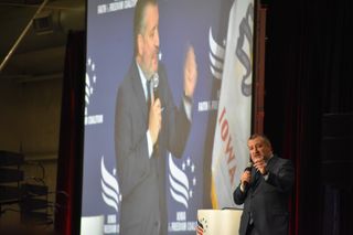 Democrats and Republicans think control of Congress runs through Iowa