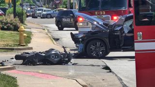 Motorcycle, car and van crash in Rock Island