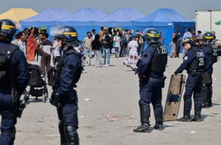 EU strikes migration deal for more deportations and detention centers abroad