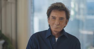 'They went through my vocal cords': Barry Manilow recovers after lung cancer surgery