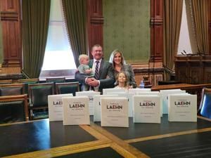 Libertarians, independents file to appear on Nov. 3 Iowa ballot
