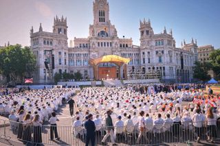 1 million people flood Madrid streets to see the pope's flower-carpeted procession