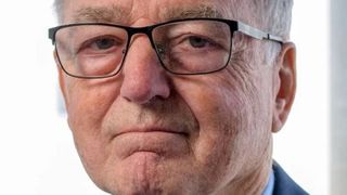 Longtime Iowa legislator who missed this year’s season has died