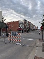 Muscatine barricades downtown intersection amid building safety concerns