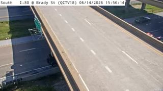  Two people hurt in I-80 west crash, right lanes blocked