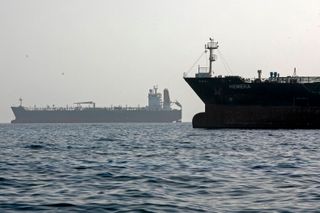 Crude oil futures drop after Trump promises an Iran deal will be signed Friday