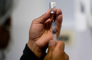 FDA panel recommends mRNA flu vaccine for older adults