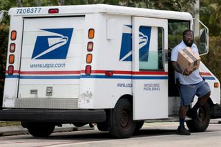 Postal Service says its cash crisis is delayed until at least 2031, but problems loom