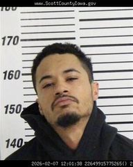Davenport man pleads guilty in assault case involving vehicle