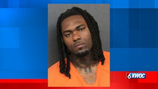  1 charged, 1 injured after Rock Island police respond to shooting at bar 