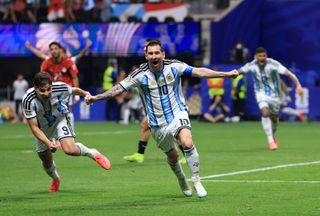 Reigning champion Argentina escapes with remarkable World Cup victory over Egypt