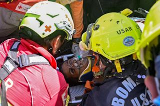 A spirit of resilience helps Venezuelans face healthcare challenges after the quakes