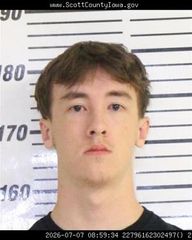 Davenport man faces sexual abuse, child exploitation charges