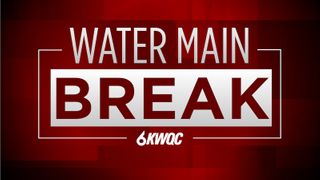  Crews working to fix large water main break in Rock Island, boil order in effect
