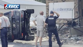  Car hits business in Milan
