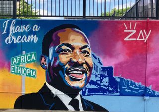Rock Island artist celebrated for completing new MLK Park mural